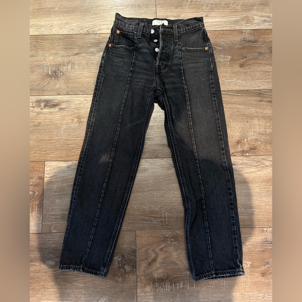 Levi’s “Altered Straight” Jeans W 24